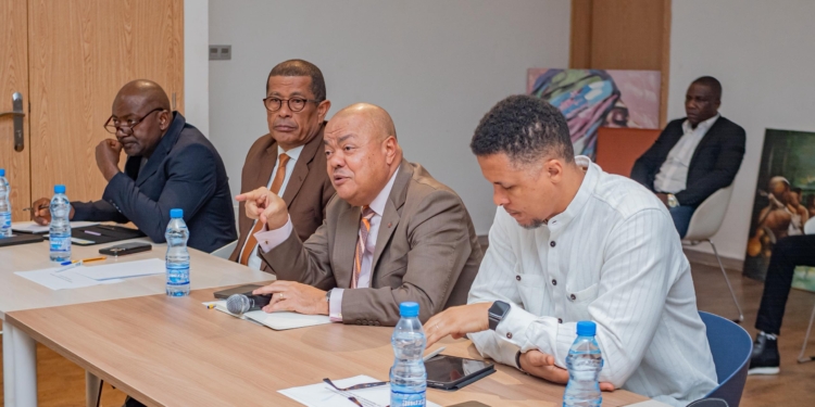 Gabon : Un partenariat État-Eramet Comilog pour un développement local durable, crédit Hakki communication.