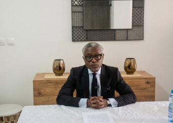 Cinq mois de prison, un anniversaire en cellule : la défense de Bilie-By-Nze réclame sa remise en liberté, crédit Le Confidentiel.
