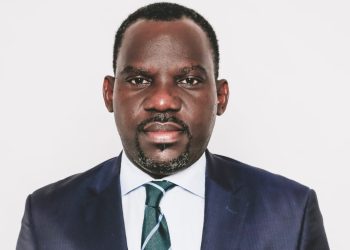 Présidentielle 2023 : Axel Stophène Ibinga Ibinga veut remettre "La République au travail" © Le Confidentiel.
