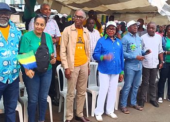 "nous allons choisir entre l'humiliation et la dignité, entre le mépris et la fierté.", Jean Gaspard Ntoutoume Ayi candidat à la députation 2e arrondissement commune d'Akanda © Le Confidentiel