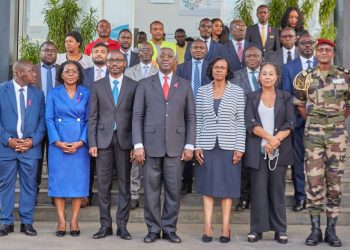 Climat social à la Zone d'Investissement Spéciale de Nkok : Raymond Ndong Sima désamorce la situation / Le Confidentiel.