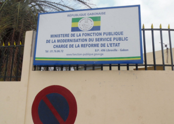*** Local Caption *** Les fonctionnaires ont investi la fonction publique pour dénoncer plusieurs dysfonctionnements.