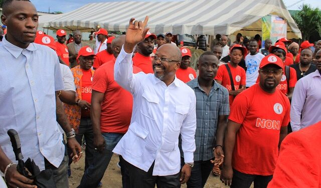Le président d’Ensemble pour le Gabon, l’ancien Premier ministre porté par les partisans du «non». © GabonReview