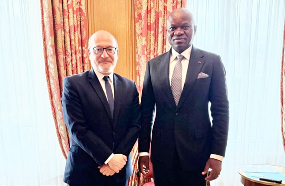 Brice Oligui Nguema et Rémy Rioux consolident les liens entre le Gabon et l'AFD, photo DR.