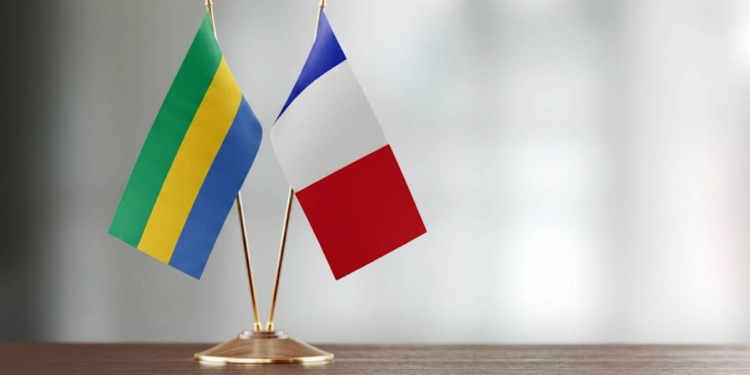 Libreville-Paris, la foire des forums : deux ans de promesses, quel bilan ? Crédit Le Confidentiel.